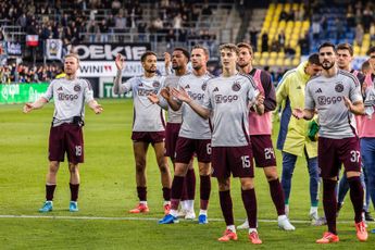 NB: 'Farioli heeft de ideale samenstelling van de Ajax-achterhoede gevonden’