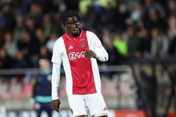 Konadu verlengt contract bij Ajax tot medio 2028; Beuker ziet potentie voor Ajax 1