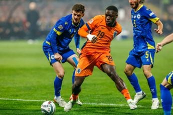 Brobbey naar de kant bij Oranje: 'Had een beetje last van mijn bovenbeen'