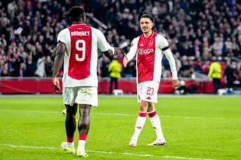 'Ajax is beter gaan spelen door Brobbey, hij staat zijn mannetje'