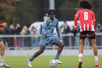 Ajax schuift toptalenten Bounida, Acheampong en Ouazane definitief door