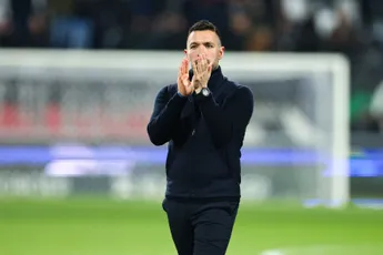 Farioli beschermt spelersgroep: 'Oppassen voor gemakzucht als je altijd positief blijft'