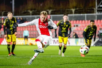 Jong Ajax sluit eerste seizoenshelft af met zege op Roda JC