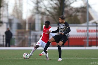 Ajax-jeugd wint én verliest van AZ; Ajax O19 pas laat voorbij PEC Zwolle