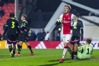 Jong Ajax-talenten mogen zich melden bij Ajax 1 en spelen mogelijk tegen Eintracht Frankfurt