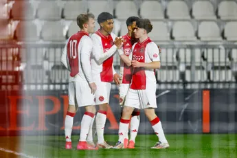 Jong Ajax verliest voor de vierde keer op rij, maar weet tenminste wel weer wat scoren is