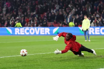 Reverson kwam in actie na blessure Pasveer: 'Ik moest zo snel mogelijk komen'