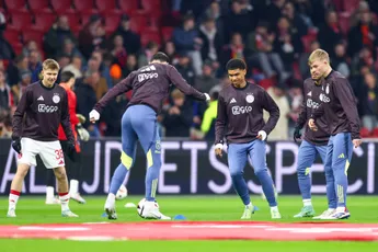 Jong Ajax-talent blij met bescheiden rol bij Ajax 1: 'Ik leer veel van Hato'