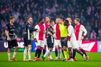 Kranten zien Ajax nog niet als stoomtrein op titel afkoersen: 'Het is wringen, duwen en glibberen'