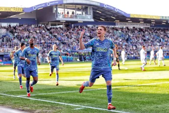 Stand Eredivisie: Ajax weet het gat met PSV weer terug te brengen naar acht punten