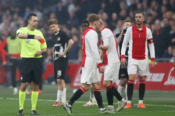 Ajax mag kampioen worden van Van Hanegem: 'Maar laat competitie wel eerlijk verlopen'