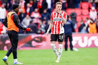 Lang vindt dat PSV het kampioenschap weggegeven heeft: 'Eigen schuld, dikke bult'