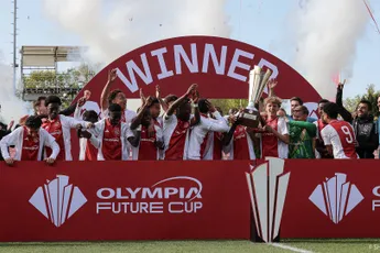 Ajax wint verdiend van Bayern München en sleept de Future Cup 2025 in de wacht