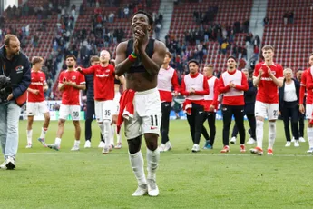 AZ herpakt zich na achterstand en wint play-offs om Europees voetbal na goal in blessuretijd