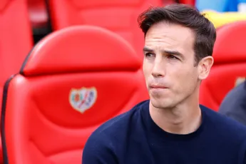 Ajax richt vizier op de Spaanse markt; Voetbal International noemt namen van vier trainers