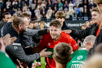 Schöne hoort uitslag Ajax op bijzondere avond: 'Ja, wat moet ik dan zeggen?'