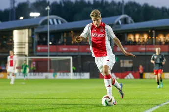'Ajax hard op weg naar contractverlenging van twee toptalenten'