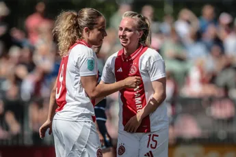 Ajax Vrouwen buigt snelle achterstand om en wint laatste thuiswedstrijd van teleurstellend seizoen