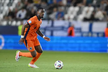 Hato terug in centrum bij Jong Oranje: 'Altijd gezegd dat ik me daar comfortabeler voel'