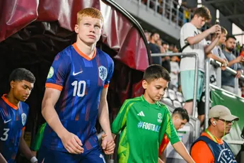 'Ajax meldde zich niet voor Smit; vraagprijs AZ bovendien boven Amsterdamse transferbudget'