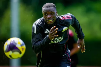 Van Basten snapt niets van afwezigheid Brobbey tegen FC Volendam: 'Je bent professional en moet voetballen'