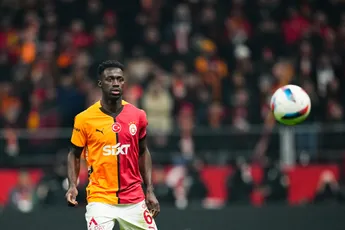 'Como bouwt verder aan project en ziet in oud-Ajacied verdedigende versterking'