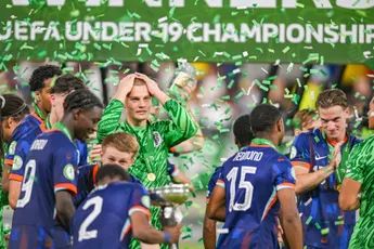 Zaakwaarnemer Heerkens bevestigt aanstaande transfer: 'Ben Sparta Praag en Ajax dankbaar'