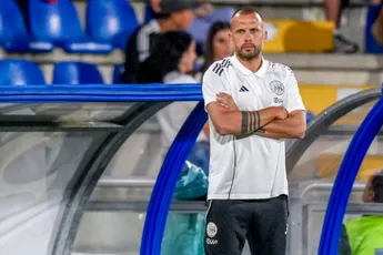 Heitinga spreekt over 'heel vervelende avond': 'Kunnen heel veel lessen uit dit duel halen'