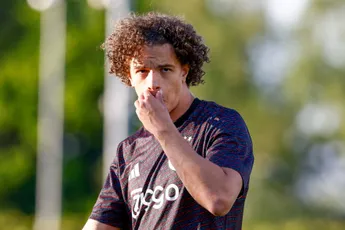 Vink verlengt contract en traint mee met Ajax 1: 'Dat smaakt zeker naar meer'