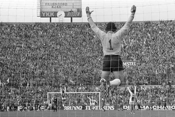 Ajax Ingelijst: Heinz Stuy en de magie van Ajax-Feyenoord