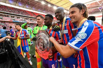 Buitenland: Gravenberch afwezig bij nederlaag Liverpool in strijd om Community Shield; Sosa zegeviert