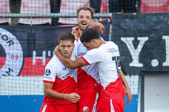 FC Utrecht en NEC boeken ruime zeges, FC Twente wint voor het eerst