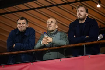 Kroes ziet probleem bij Ajax: 'Moet wel aan de bestuurbaarheid worden gesleuteld'