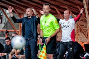 Kritiek op Ajax neemt toe: 'Troosteloze, zielloze voetbal van zoekende club met onnavolgbaar transferbeleid'