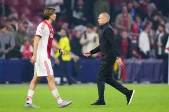 Kranten hard voor Heitinga: 'De parellellen met Schreuder groeien'