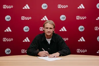 Schöne looft Ajax-aanwinst Dolberg: 'Ik vind hem vrij compleet'