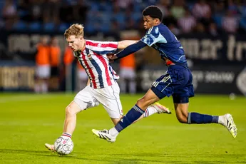 Muzungu debuteert voor Jong Ajax: 'Het was inderdaad lang wachten, dat was moeilijk'