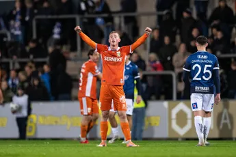 Geruchtenmolen: 'Ajax bekijkt 17-jarig talent uit Zweden'
