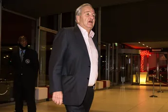 Ajax deelt verdrietig nieuws: voormalig algemeen directeur Collee (72) overleden