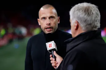 Van Hanegem neemt het op voor Heitinga: 'Ik zou zeggen: wegwezen, alsjeblieft'