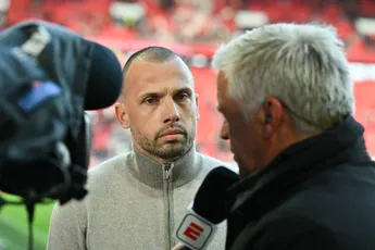 Driessen en Van der Gijp snoeihard: 'Zijn presentatie was lachwekkend'