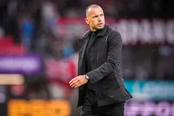 Van Hanegem na persconferentie Heitinga: 'Als ik hem was, liep ik weg bij dat soort vragen'