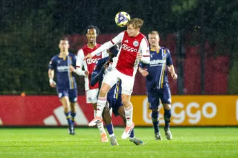 Peters zag een beter Jong Ajax: 'Dat is de eerste bouwsteen om succes te hebben'