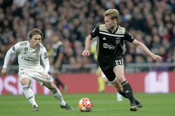 De Jong gevraagd naar mogelijke terugkeer bij Ajax: 'Zou heel mooi zijn, maar beloven...'