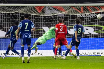 Jong Ajax zet dramatische reeks voort met nederlaag op bezoek bij Helmond Sport