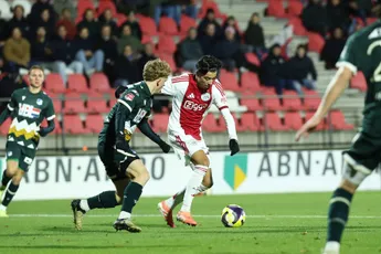 Jong Ajax op eigen terrein onderuit tegen laagvlieger FC Eindhoven