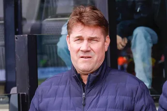 'Huiberts gaat zeker een belletje krijgen, dat moet je toch meteen doen als Ajax?'