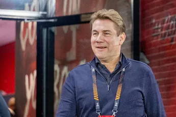 Huiberts na dit seizoen weg bij AZ; directeur zal onder geen beding naar Ajax vertrekken