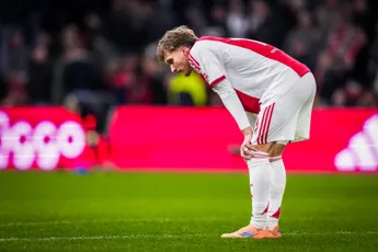 Godts legt verschil uit tussen spelen met Wijndal en Baas achter hem als linksback