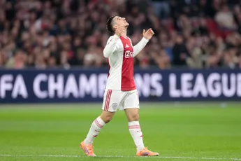 Perez fileert volledige basiself Ajax: 'Horen bij een normaal Ajax wisselspeler te zijn'